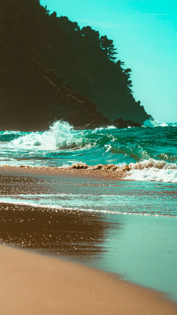 Teal Ocean Waves HD Wallpaper - Forest Cliff Beach Shore 4K Background