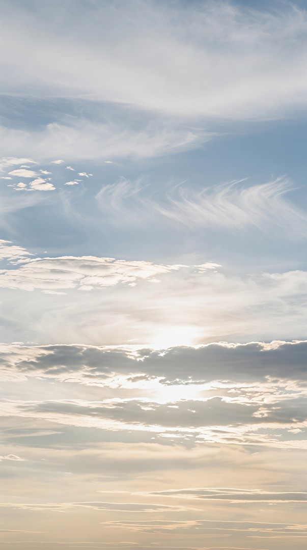 Soft Cloudy Sky HD Wallpaper in 4K