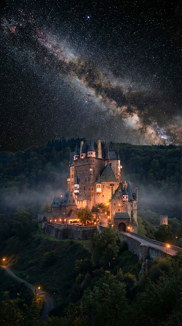Medieval Castle Night Sky HD Wallpaper 4K - Fantasy Stars