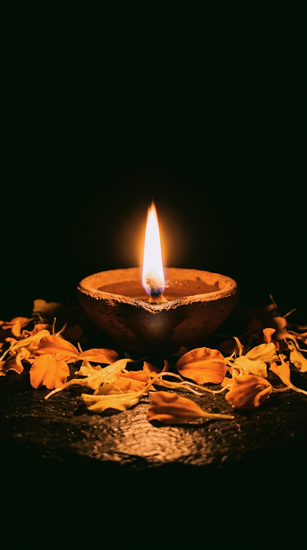 Diya Candle Light HD Wallpaper 4K - Festive Warm Aesthetic
