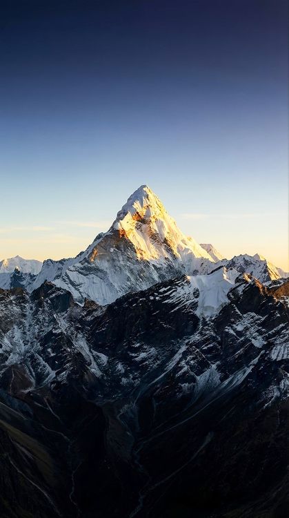 Mountain Peak HD Wallpaper 4K - Golden Summit View