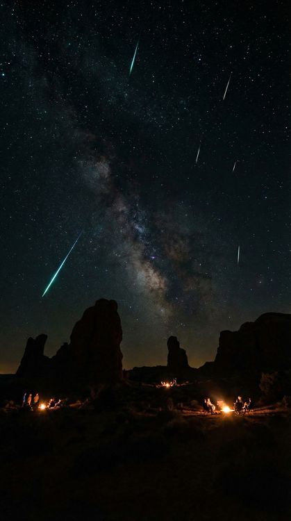 Meteor Shower Milky Way Night HD Wallpaper 4K